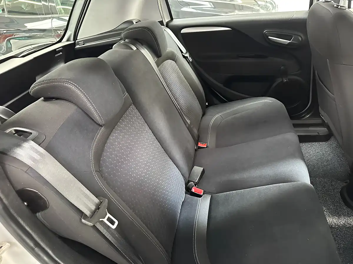 Used 2016 Fiat Punto Easy + Lyrica Grey - Interior and Exterior details 13