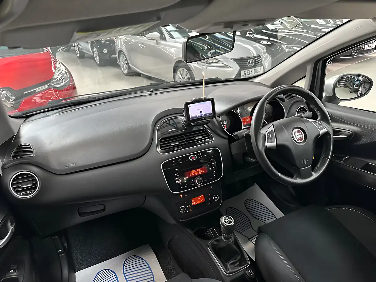 Used 2016 Fiat Punto Easy + Lyrica Grey - Interior and Exterior details 15