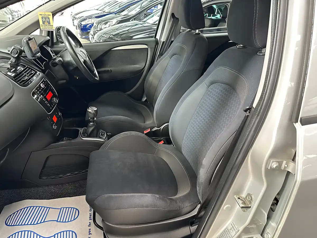 Used 2016 Fiat Punto Easy + Lyrica Grey - Interior and Exterior details 16