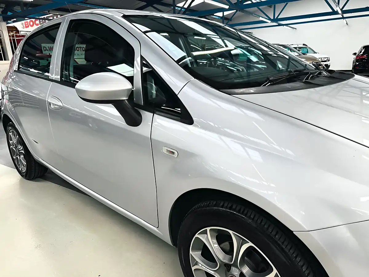Used 2016 Fiat Punto Easy + Lyrica Grey - Interior and Exterior details 18