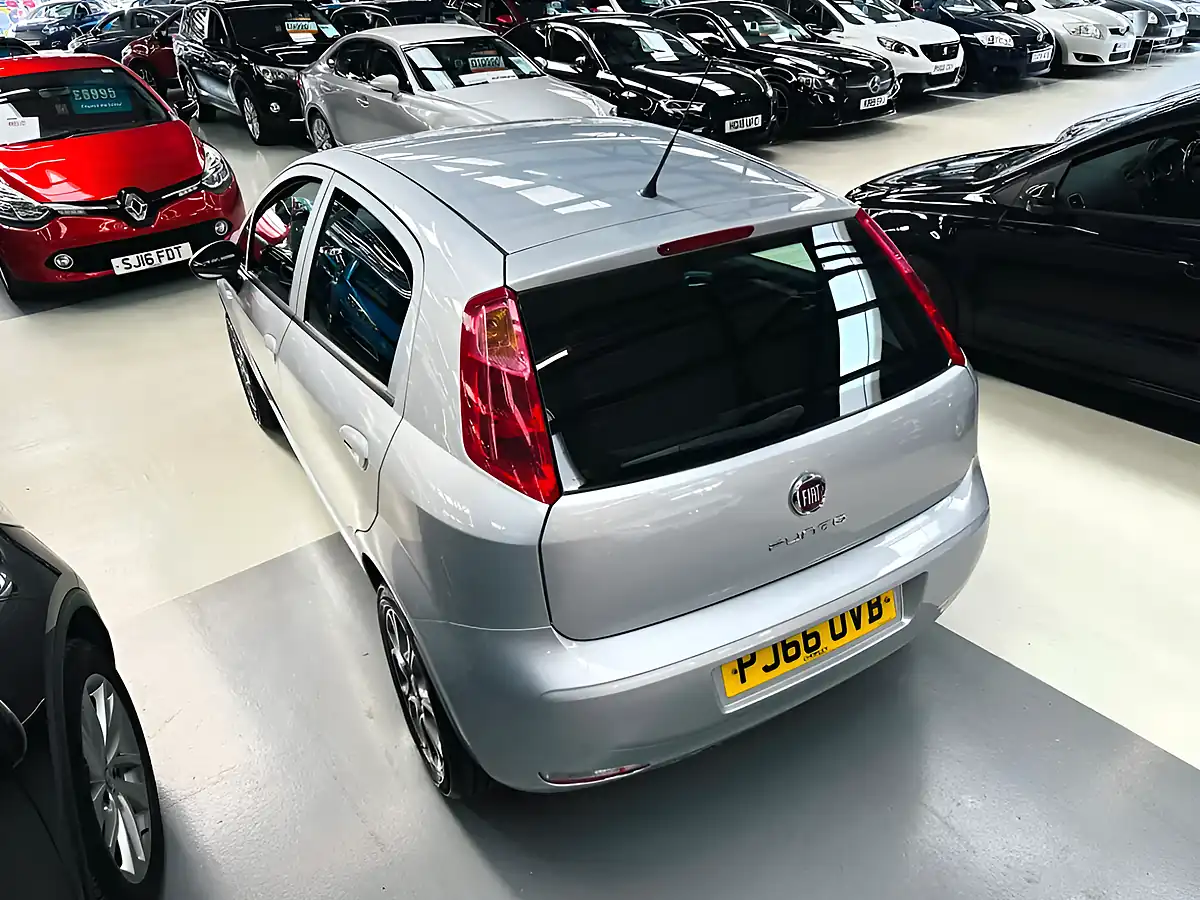 Used 2016 Fiat Punto Easy + Lyrica Grey - Interior and Exterior details 9