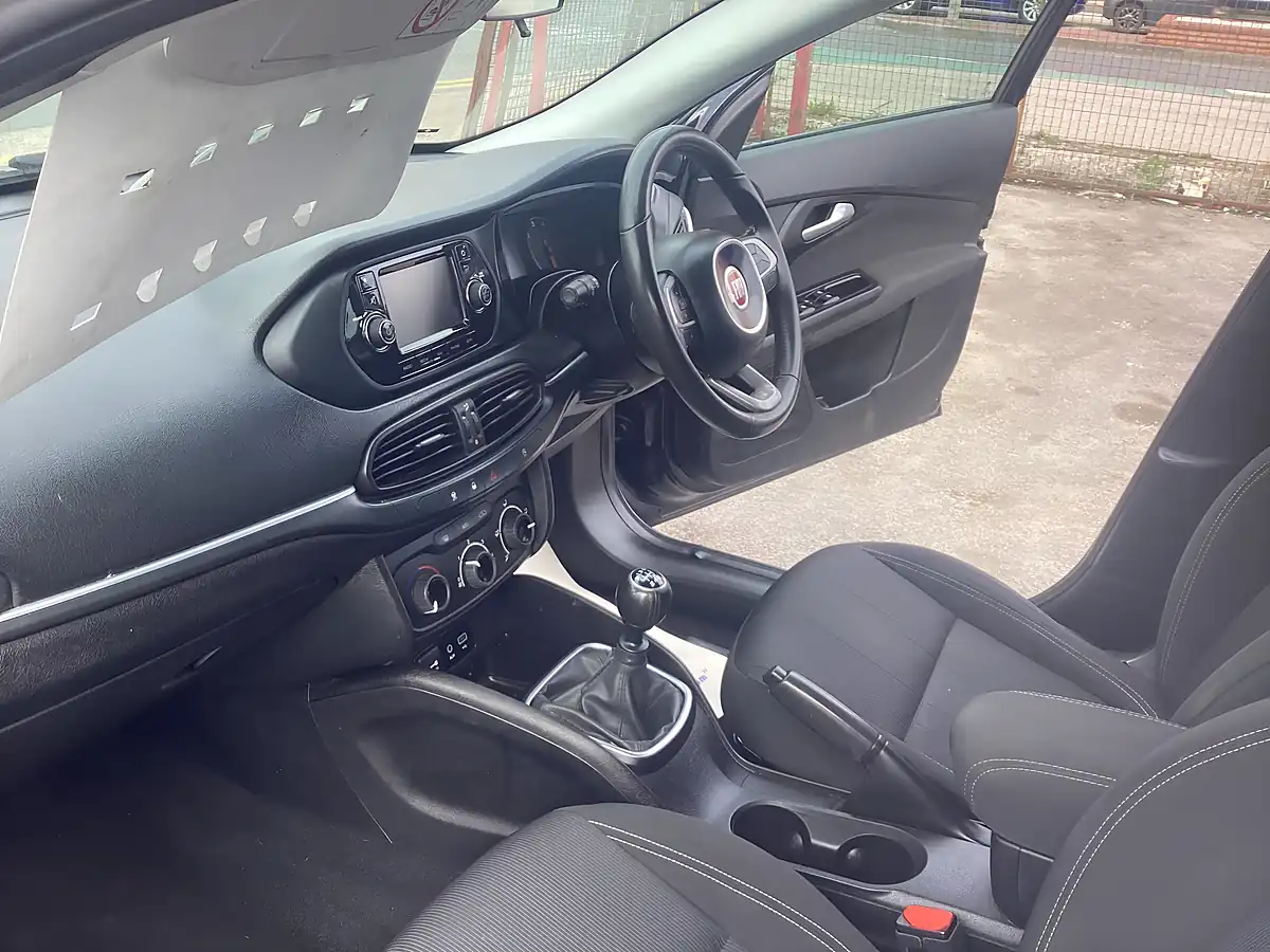 Used 2016 Fiat Tipo Easy Plus Black - Interior and Exterior details 9