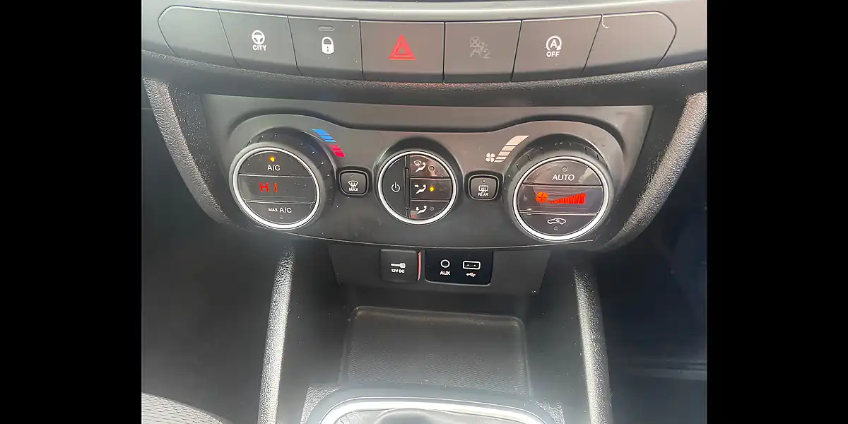 Used 2016 Fiat Tipo Lounge Grey - Interior and Exterior details 14