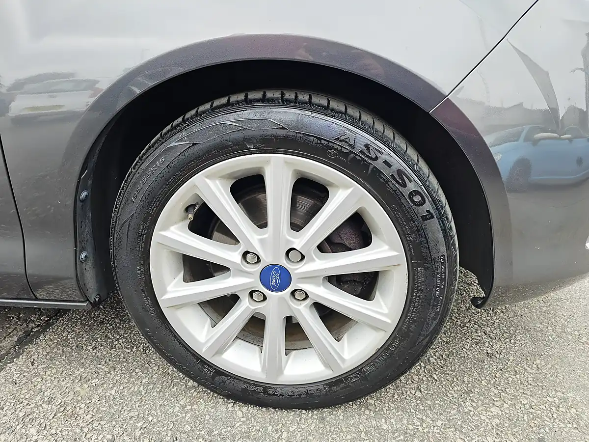 Used 2016 Ford B-Max Titanium Grey - Interior and Exterior details 19