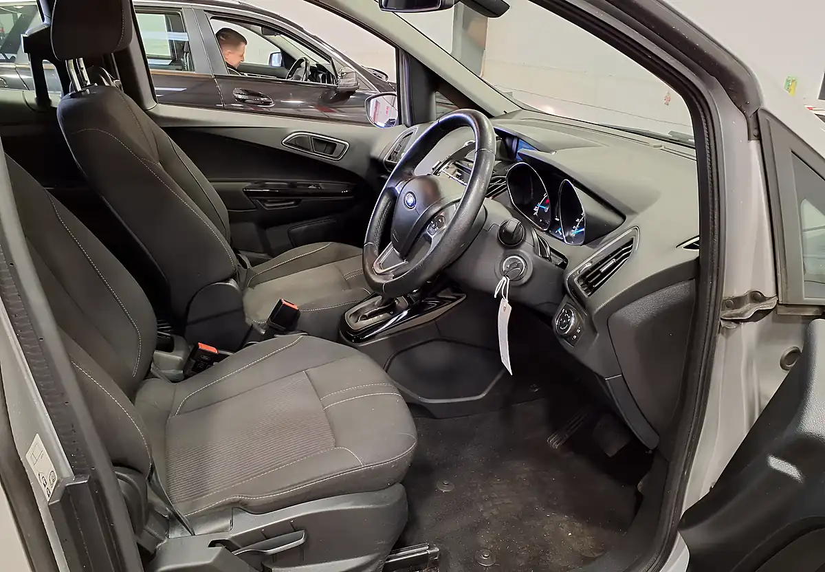 Used 2016 Ford B-Max Titanium Silver - Interior and Exterior details 4