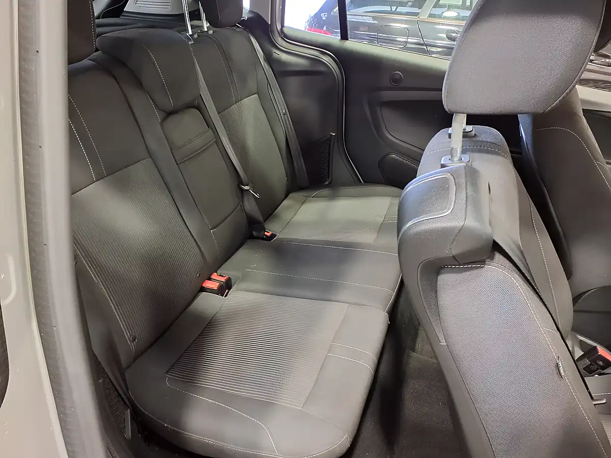 Used 2016 Ford B-Max Titanium Silver - Interior and Exterior details 5
