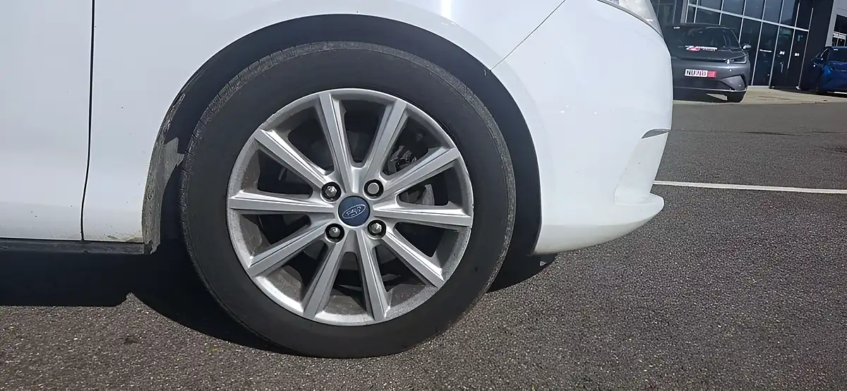 Used 2016 Ford B-Max Titanium White - Interior and Exterior details 6