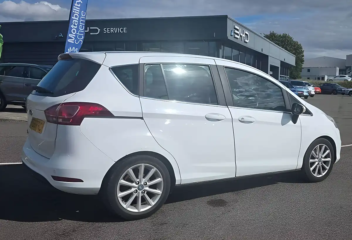 Used 2016 Ford B-Max Titanium White - Interior and Exterior details 7