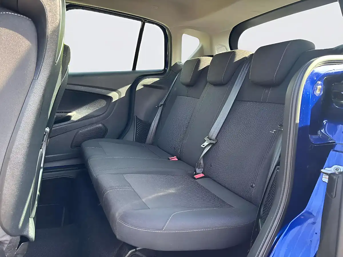 Used 2016 Ford B-Max Zetec Blue - Interior and Exterior details 15