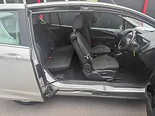 Used 2016 Ford B-Max Zetec Silver - Interior and Exterior details 12