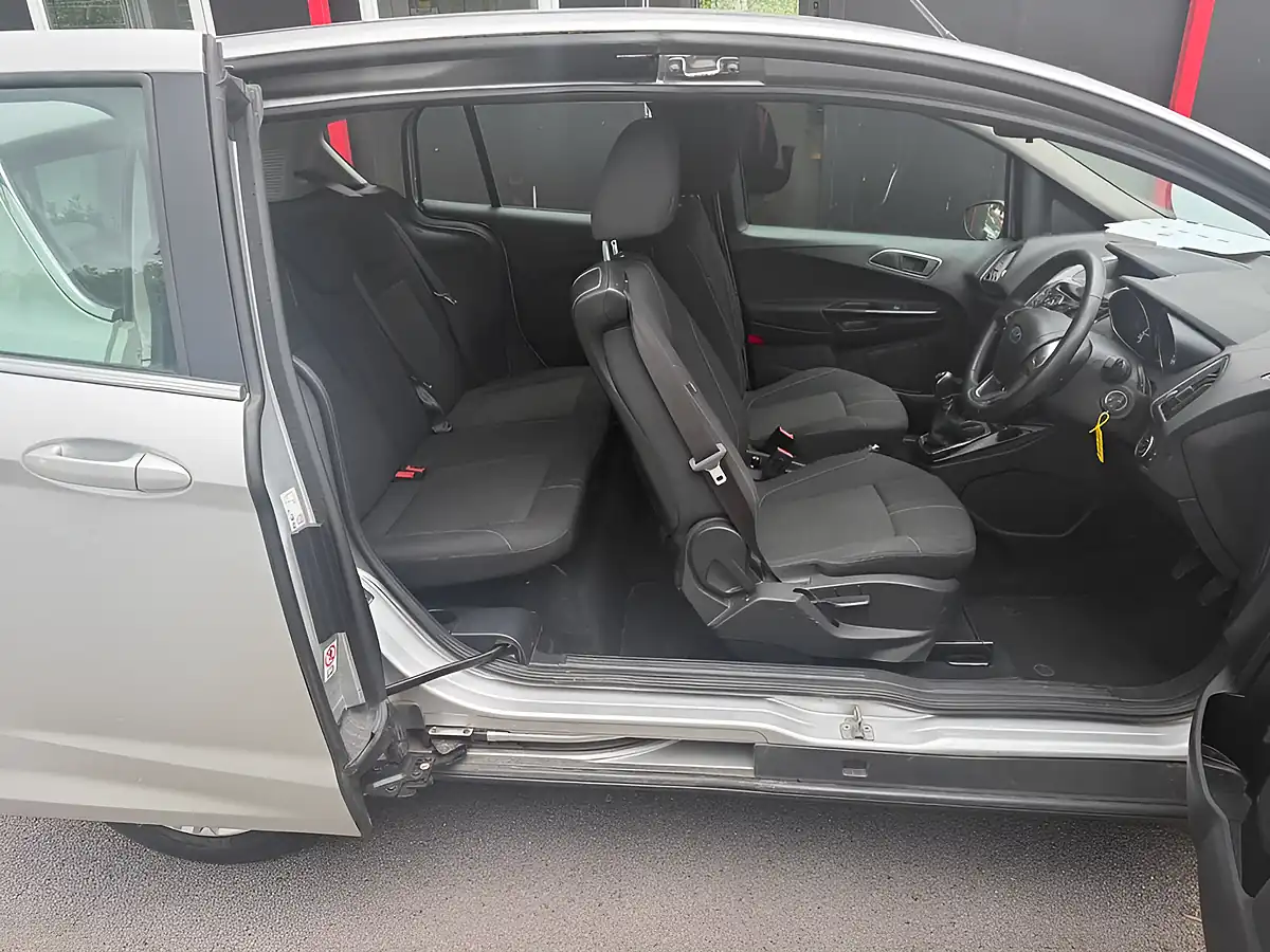 Used 2016 Ford B-Max Zetec Silver - Interior and Exterior details 12