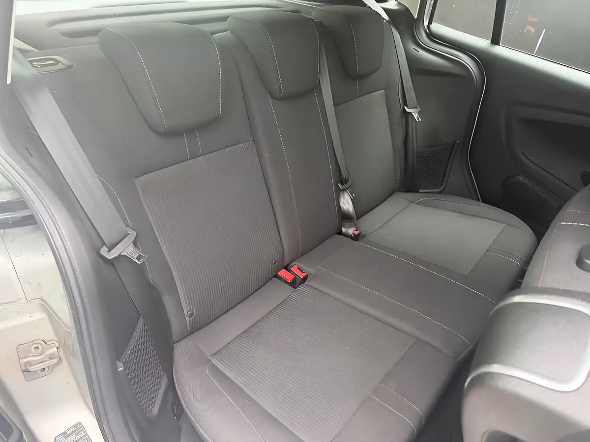 Used 2016 Ford B-Max Zetec Silver - Interior and Exterior details 13