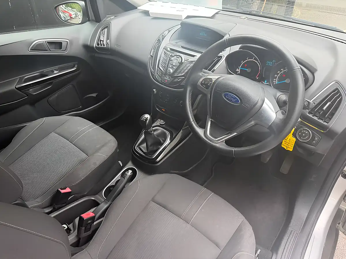 Used 2016 Ford B-Max Zetec Silver - Interior and Exterior details 14