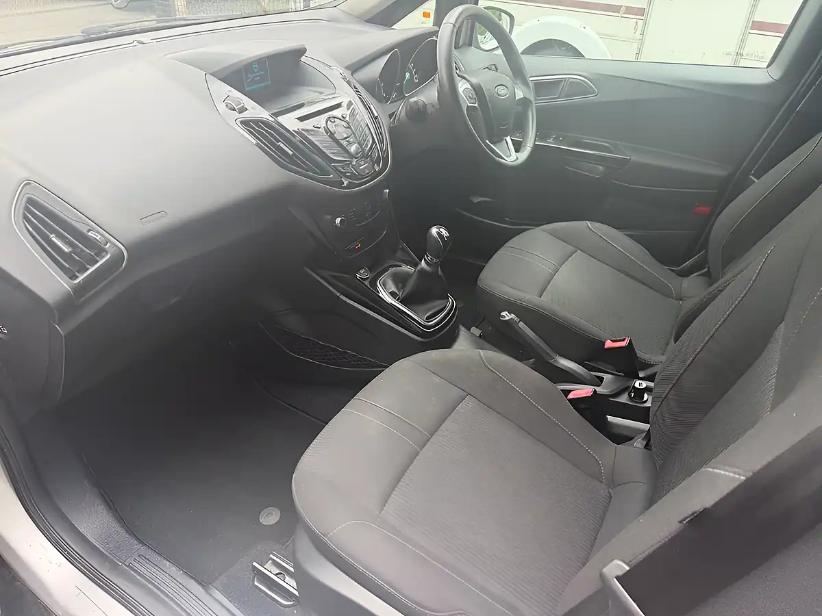 Used 2016 Ford B-Max Zetec Silver - Interior and Exterior details 17