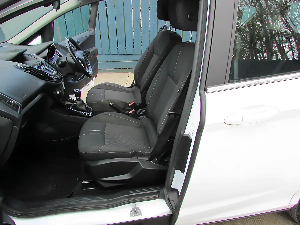 Used 2016 Ford B-Max Zetec White - Interior and Exterior details 11