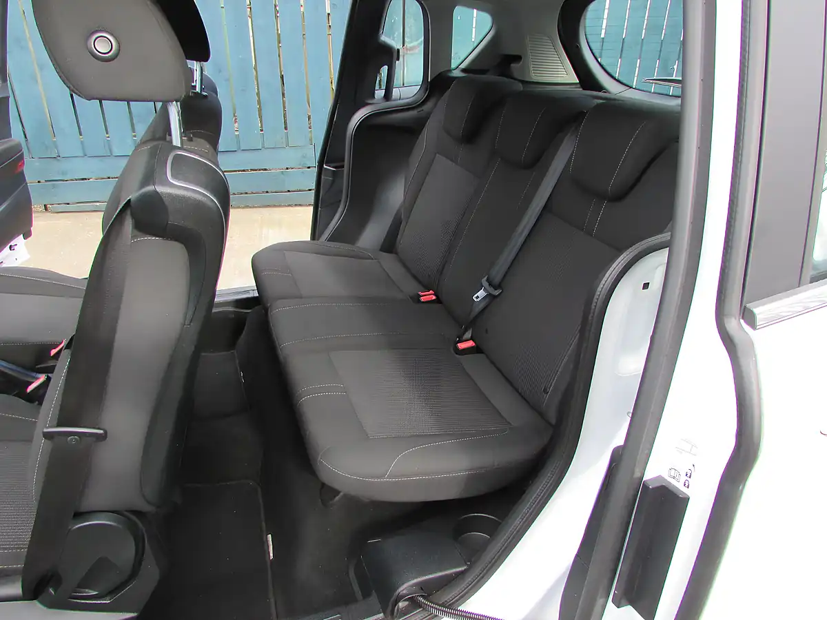 Used 2016 Ford B-Max Zetec White - Interior and Exterior details 12
