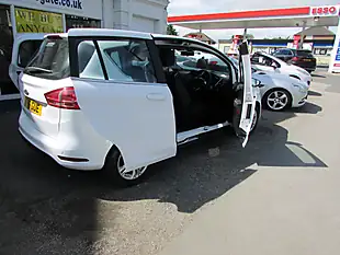 Used 2016 Ford B-Max Zetec White - Interior and Exterior details 16