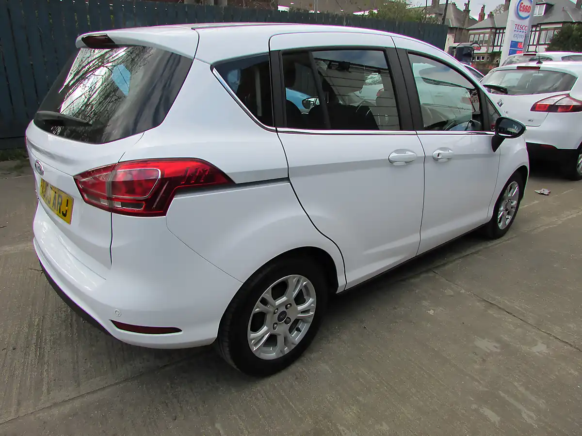 Used 2016 Ford B-Max Zetec White - Interior and Exterior details 9