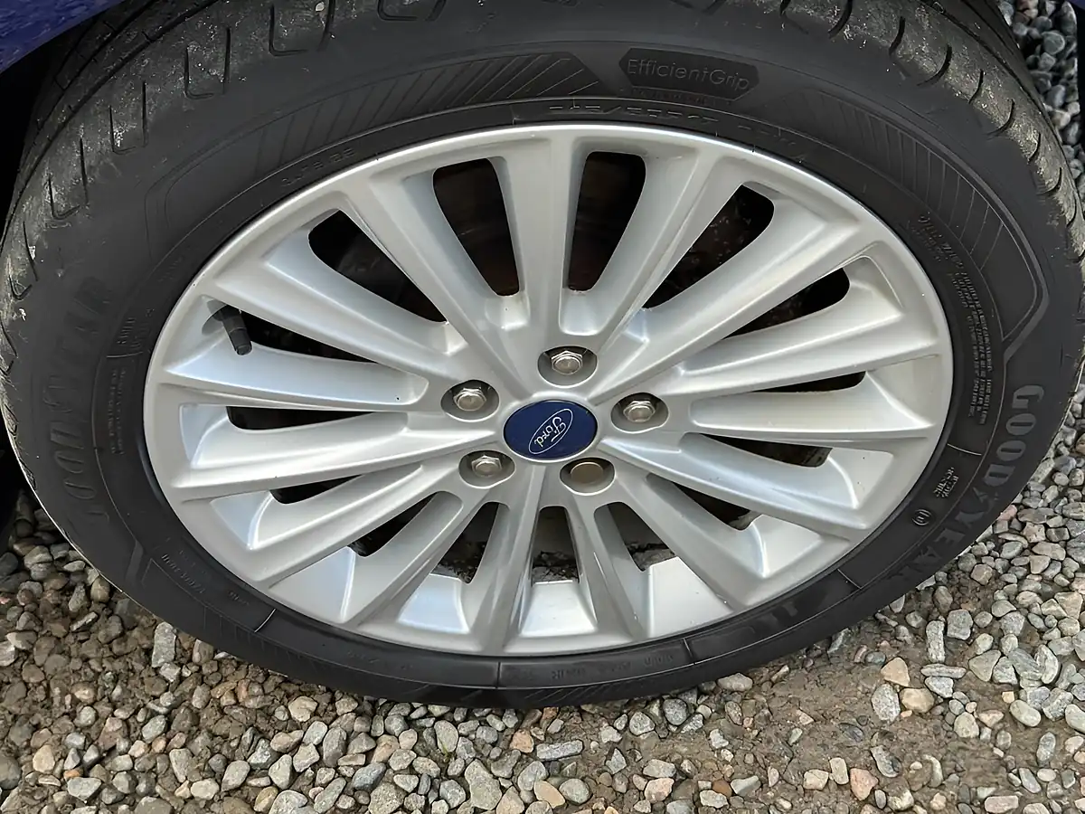 Used 2016 Ford C-Max Titanium Blue - Interior and Exterior details 11