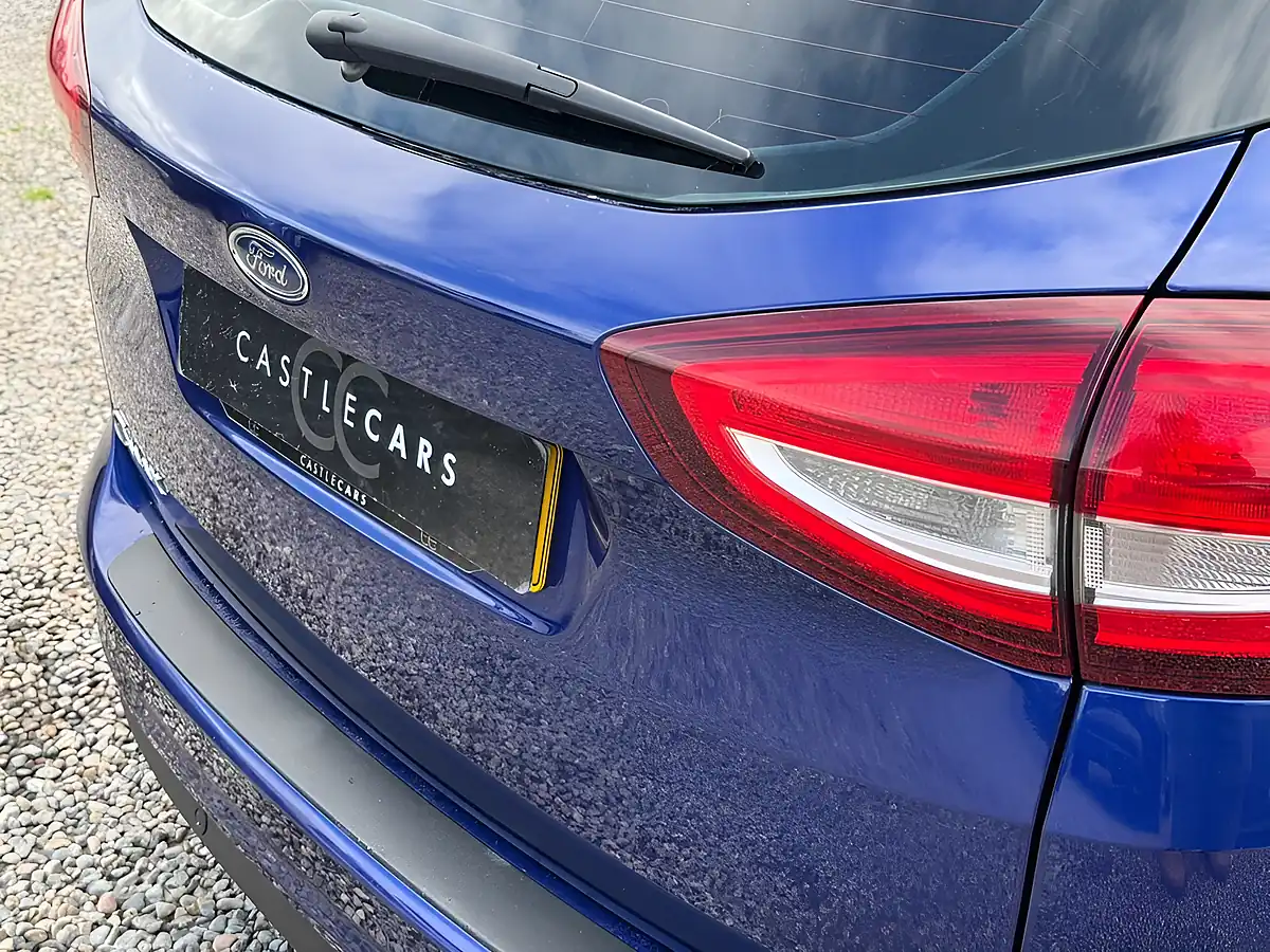 Used 2016 Ford C-Max Titanium Blue - Interior and Exterior details 8