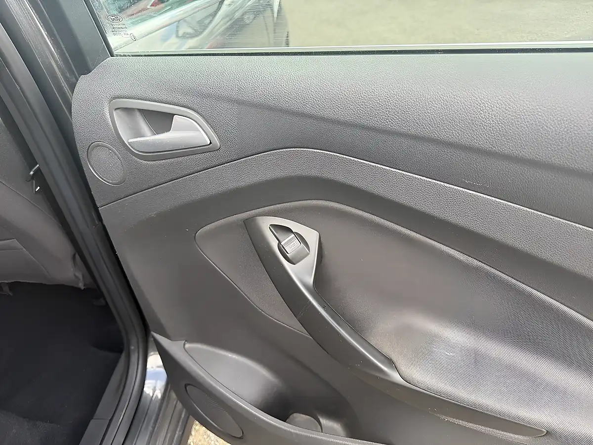 Used 2016 Ford C-Max Titanium Grey - Interior and Exterior details 12