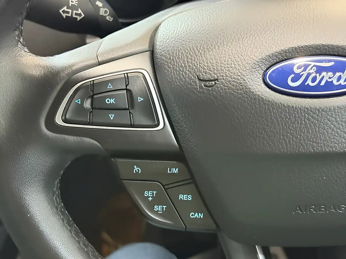 Used 2016 Ford C-Max Titanium Red - Interior and Exterior details 16
