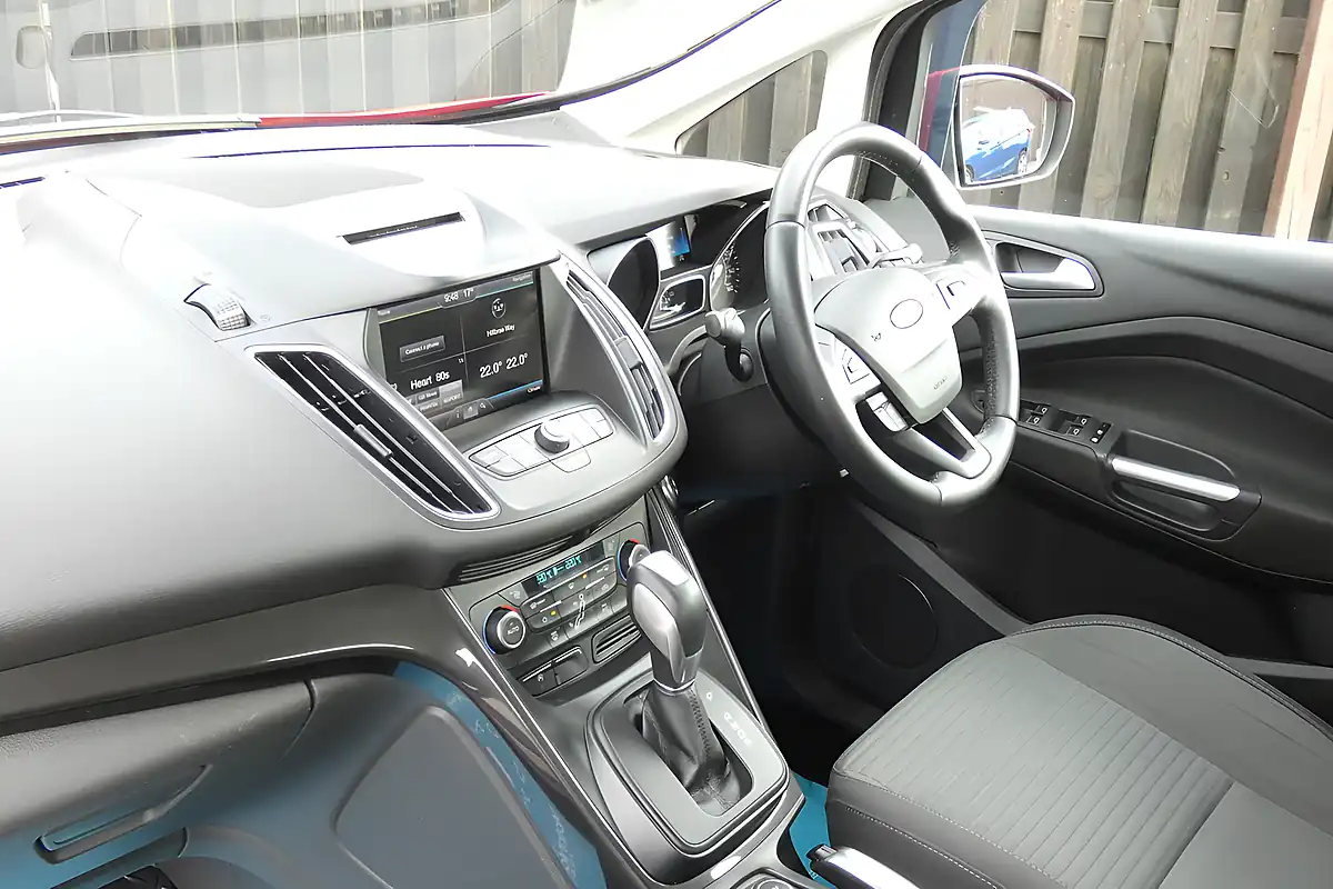 Used 2016 Ford C-Max Titanium Red - Interior and Exterior details 12