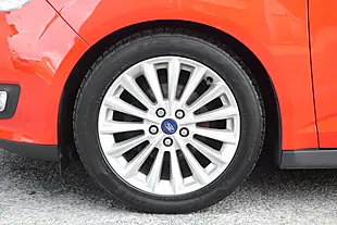 Used 2016 Ford C-Max Titanium Red - Interior and Exterior details 9