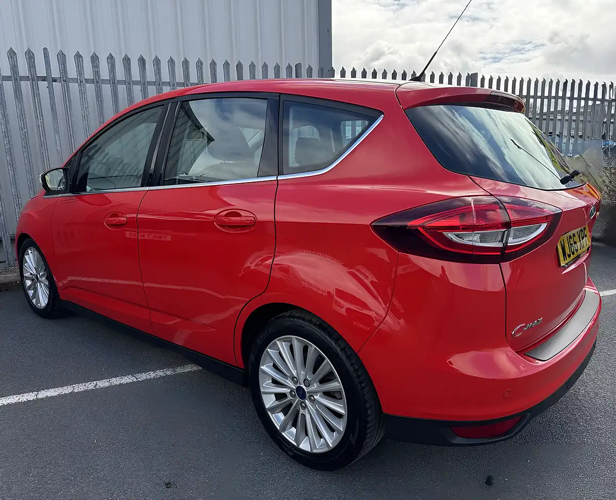 Used 2016 Ford C-Max Titanium Red - Interior and Exterior details 4