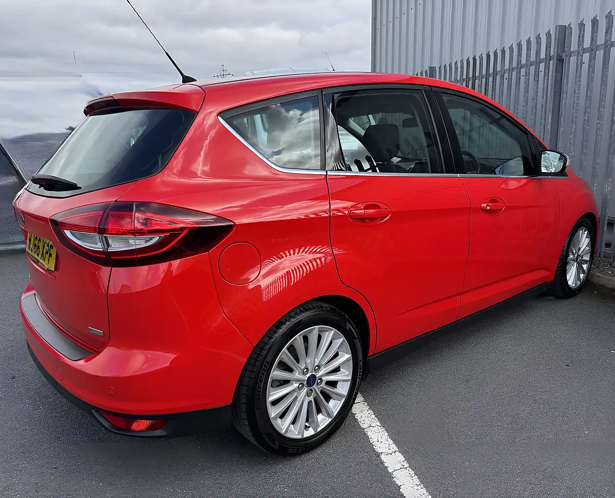Used 2016 Ford C-Max Titanium Red - Interior and Exterior details 5