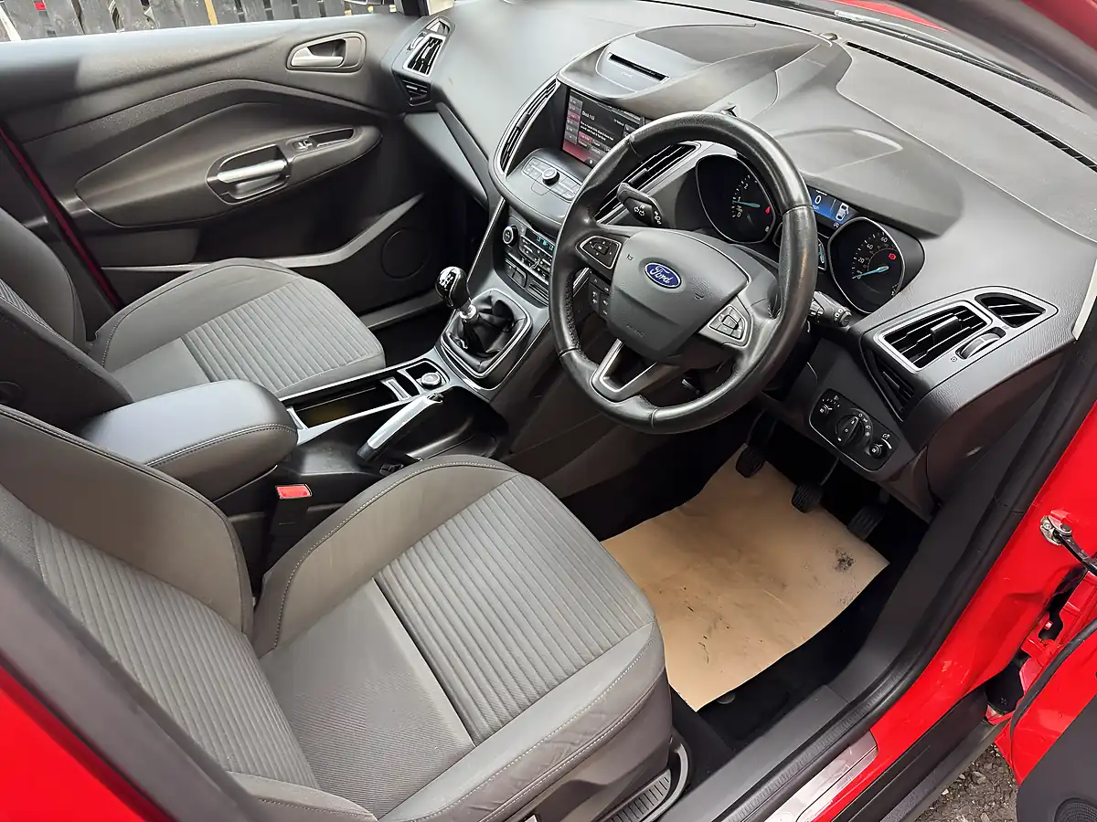 Used 2016 Ford C-Max Titanium Red - Interior and Exterior details 9