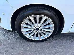 Used 2016 Ford C-Max Titanium White - Interior and Exterior details 13