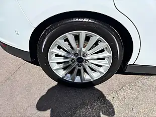 Used 2016 Ford C-Max Titanium White - Interior and Exterior details 15