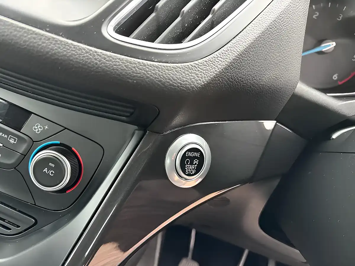 Used 2016 Ford C-Max Titanium White - Interior and Exterior details 15