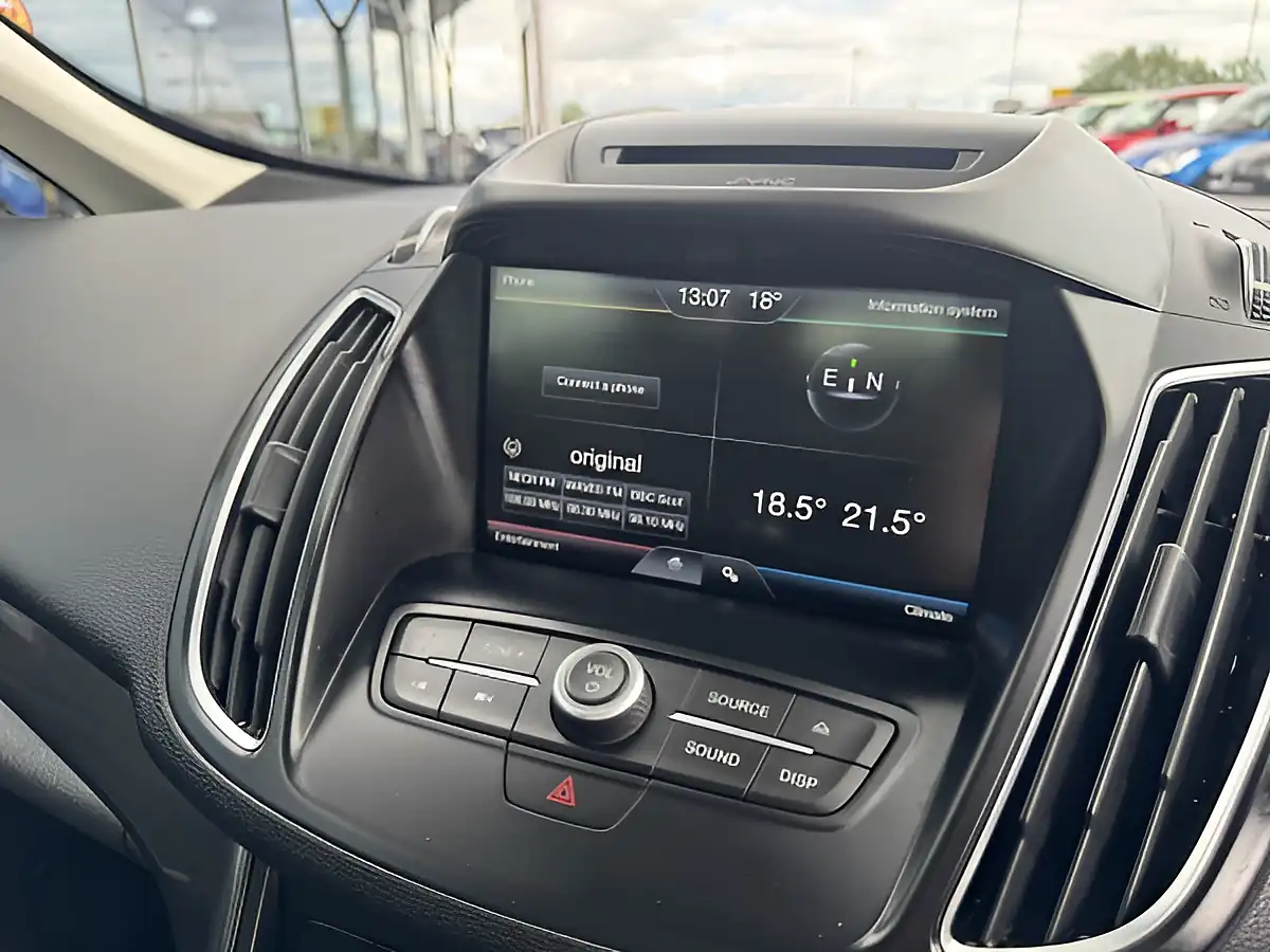 Used 2016 Ford C-Max Titanium X Blue - Interior and Exterior details 17