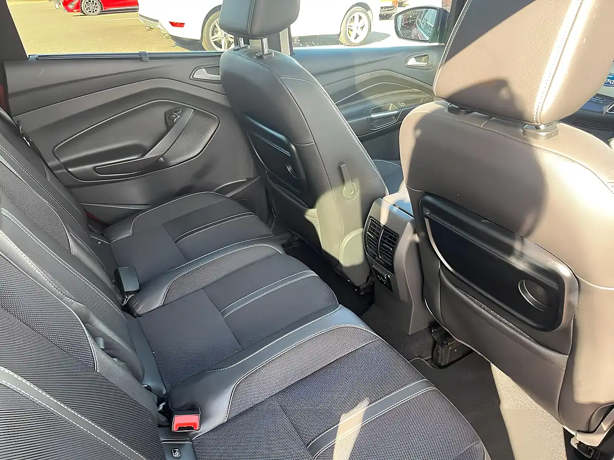 Used 2016 Ford C-Max Titanium X Red - Interior and Exterior details 10