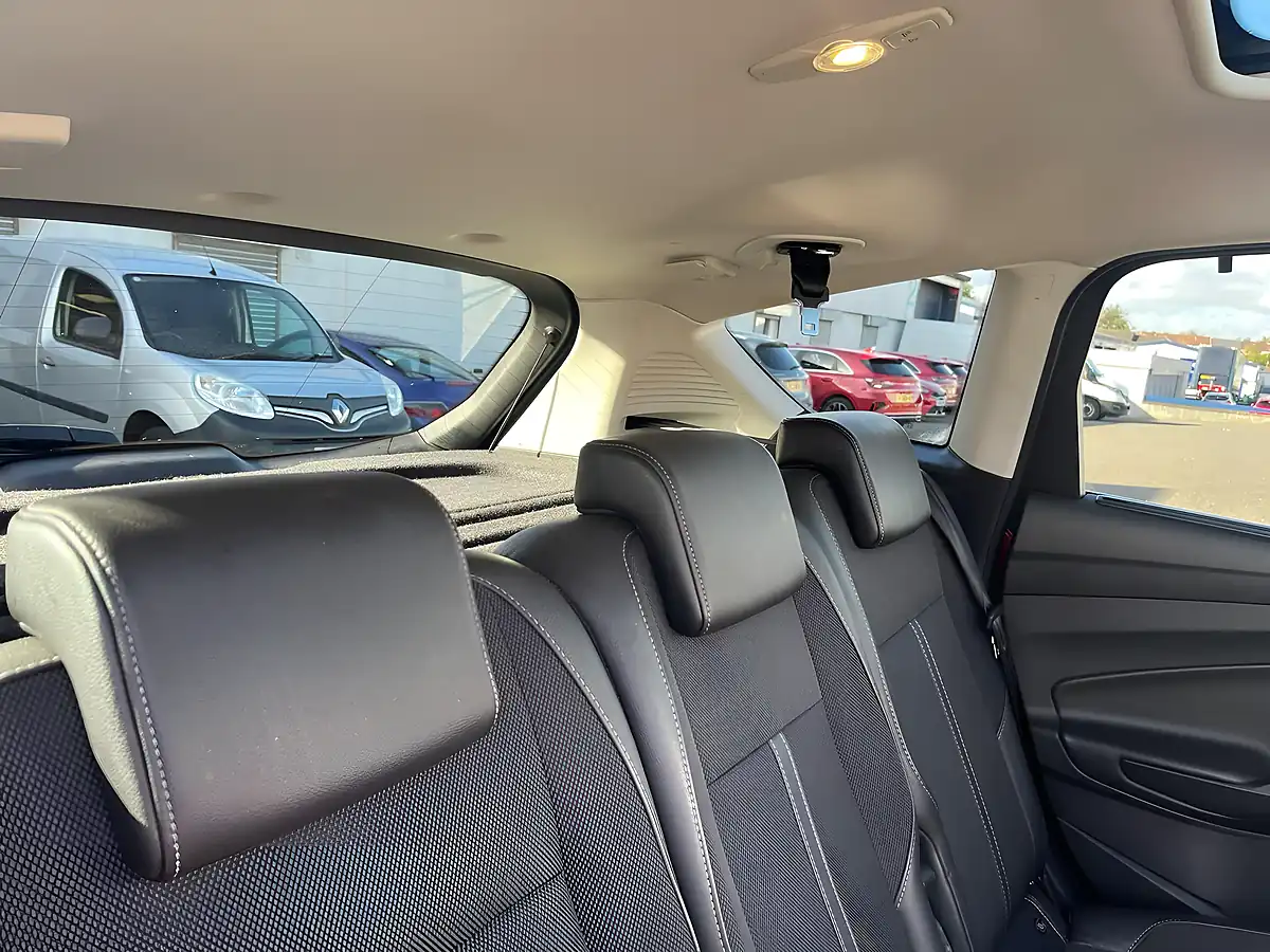 Used 2016 Ford C-Max Titanium X Red - Interior and Exterior details 11