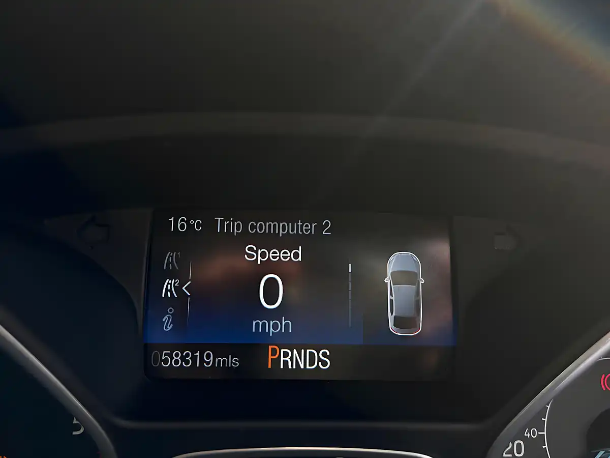 Used 2016 Ford C-Max Zetec Grey - Interior and Exterior details 16