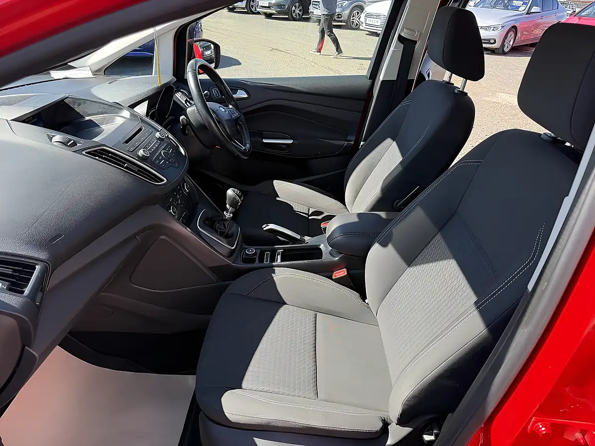 Used 2016 Ford C-Max Zetec Red - Interior and Exterior details 11