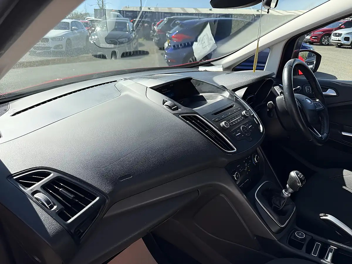 Used 2016 Ford C-Max Zetec Red - Interior and Exterior details 17
