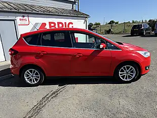 Used 2016 Ford C-Max Zetec Red - Interior and Exterior details 4