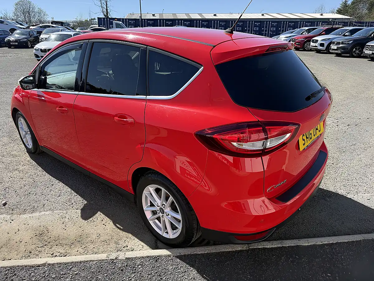 Used 2016 Ford C-Max Zetec Red - Interior and Exterior details 9