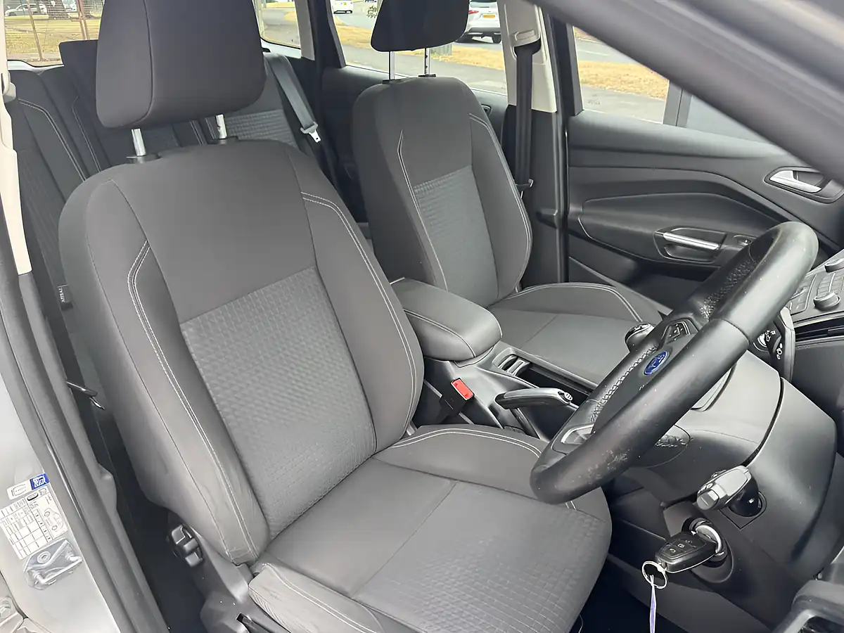 Used 2016 Ford C-Max Zetec Silver - Interior and Exterior details 4