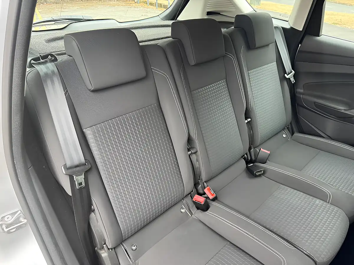 Used 2016 Ford C-Max Zetec Silver - Interior and Exterior details 6