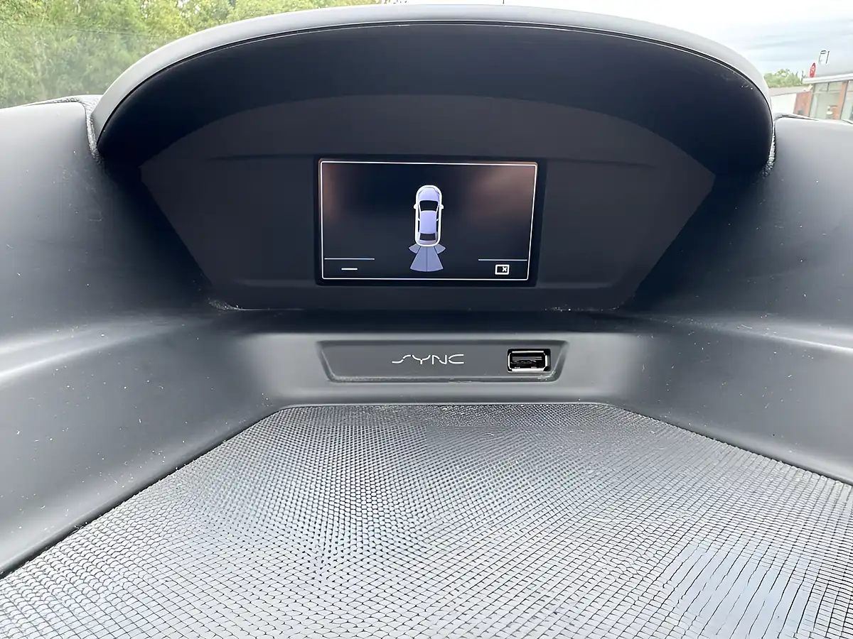 Used 2016 Ford C-Max Zetec Silver - Interior and Exterior details 7