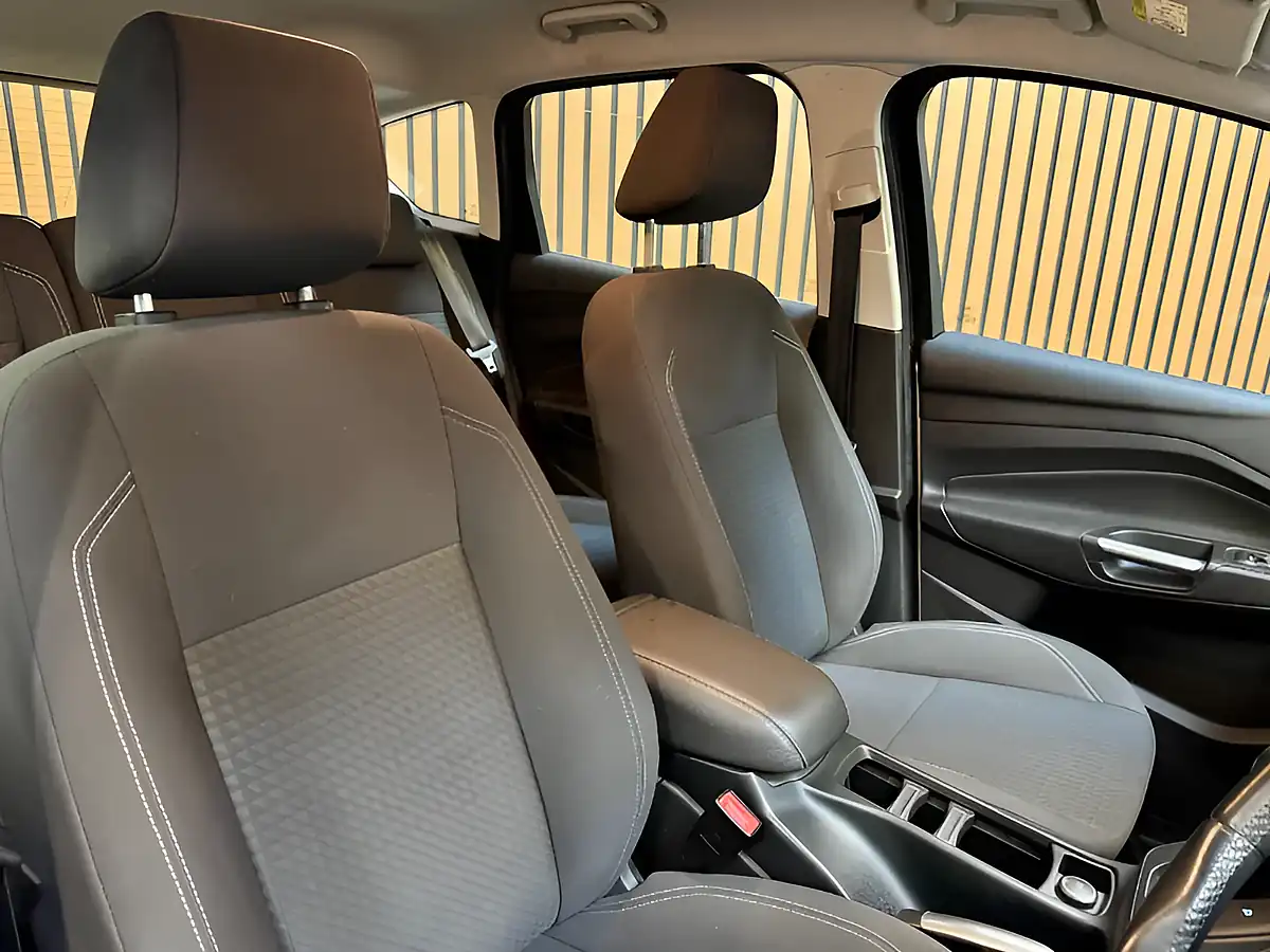 Used 2016 Ford C-Max Zetec Silver - Interior and Exterior details 16