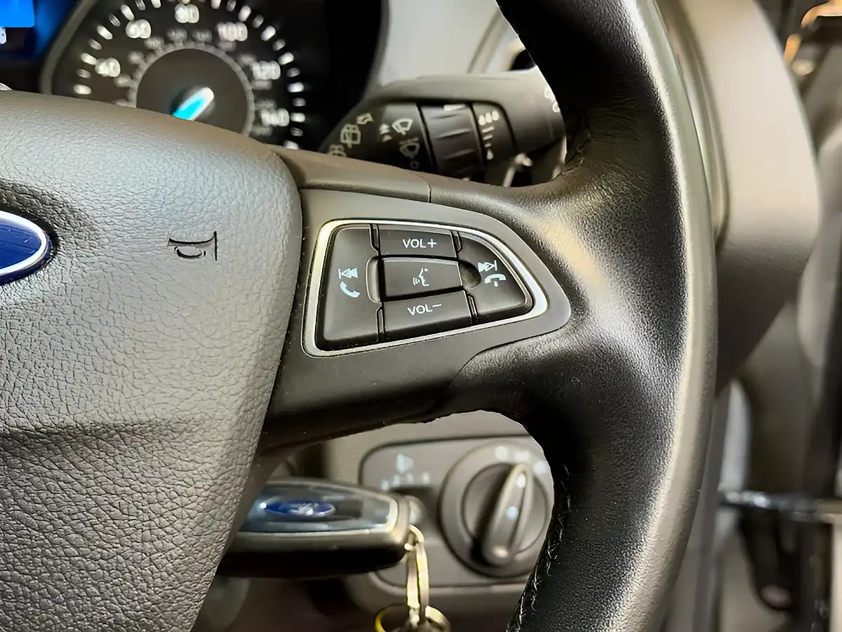 Used 2016 Ford C-Max Zetec Silver - Interior and Exterior details 19