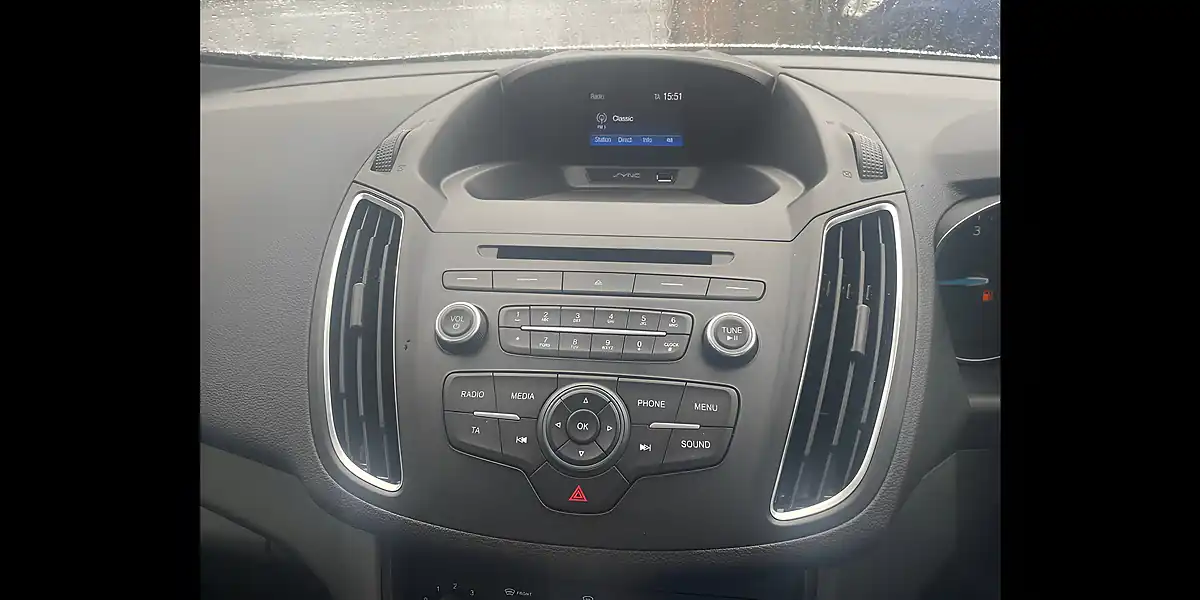 Used 2016 Ford C-Max Zetec White - Interior and Exterior details 14