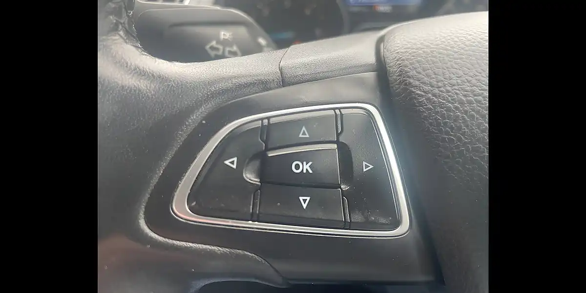 Used 2016 Ford C-Max Zetec White - Interior and Exterior details 17