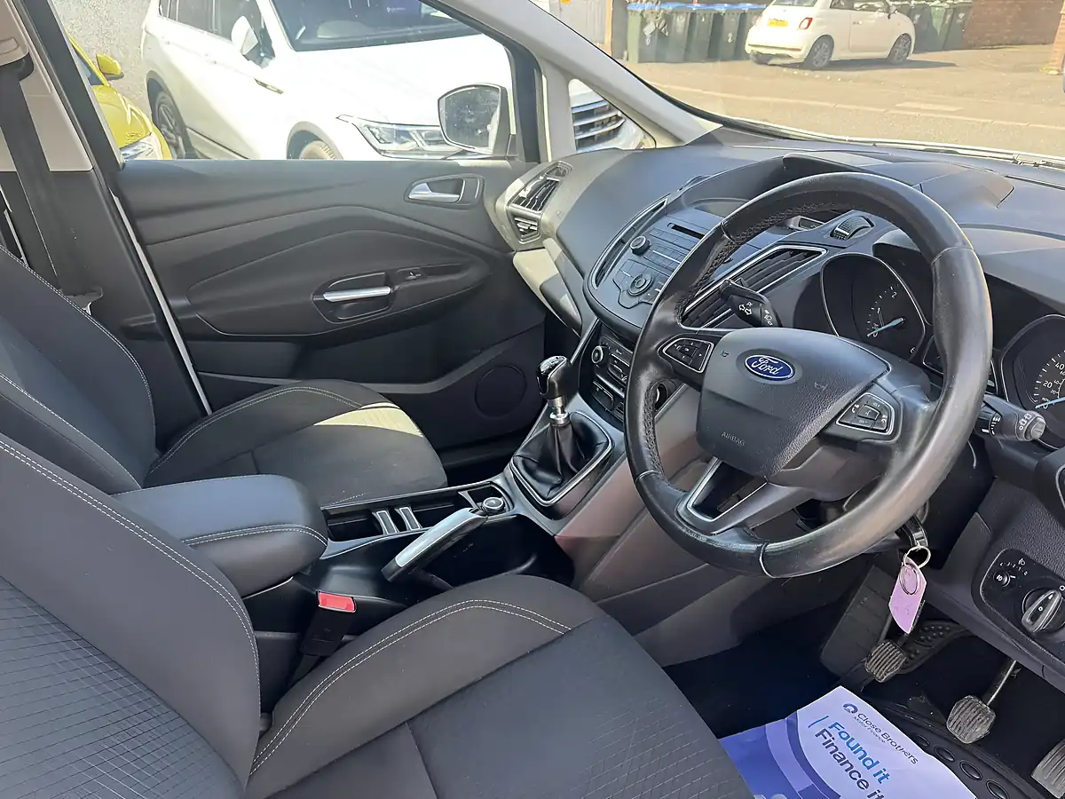 Used 2016 Ford C-Max Zetec White - Interior and Exterior details 5
